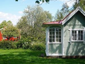 Zahrada ubytování 6 person holiday home in INGATORP-By Traum