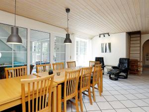 Fotografie z fotogalerie ubytování Holiday Home Løvsangervej v destinaci Nørby + 25 fotografií