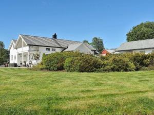Zahrada ubytování 10 person holiday home in Tornes I Romsdal