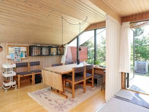 Gallery image of 6 person holiday home in Ålbæk in Ålbæk