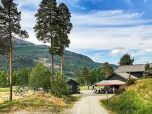 Afbeelding uit fotogalerij van 8 person holiday home in skulestadmo in Skulestadmo