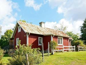 Fotografie z fotogalerie ubytování 5 person holiday home in SKÄLLINGE v destinaci Skällinge