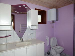 Koupelna v ubytování 6 person holiday home in Blåvand