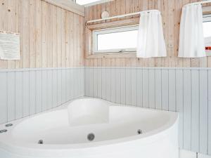 Et badeværelse på 10 person holiday home in Fan