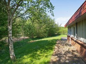 Zahrada ubytování 8 person holiday home in Hurup Thy-By Traum