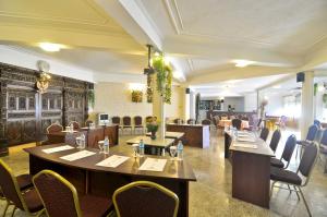 Ресторан / где поесть в Bali Spirit Hotel and Spa, Ubud