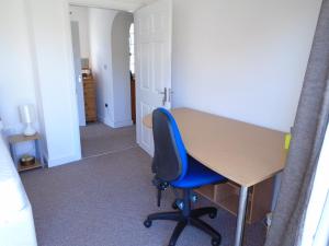 Фотография из галереи TEA in Liverpool - Private - Quiet - Ground Floor - En-suite - Walk-in-shower в Ливерпуле