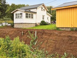 Zahrada ubytování 6 person holiday home in Bjarkøy