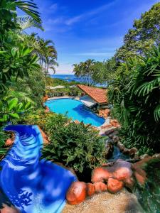 Pogled na bazen u objektu Si Como No Resort & Wildlife Refuge ili u blizini