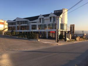 Gallery image of HotelWhite in Gjilan