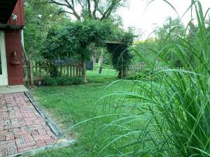 Gallery image of Delightful Patio Retreat with Pool Table in South KC in Kansas City