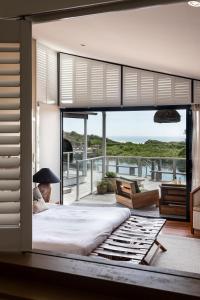 Gallery image of Caves Coastal Bar & Bungalows in Caves Beach