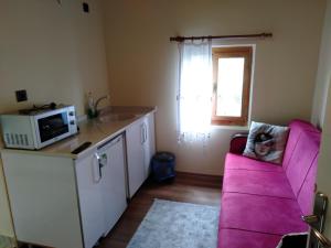 Een keuken of kitchenette bij TAŞ KONAK BUTİK OTEL