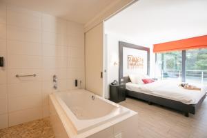 
Ein Badezimmer in der Unterkunft Cocoon Hotel La Rive
