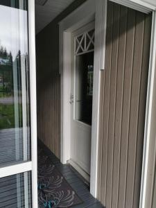 ToholampiにあるMaijalaの玄関開口