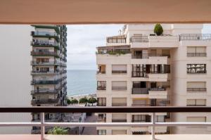 Balkón alebo terasa v ubytovaní Marbella Beach Sea views City Center Apartment
