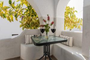 A seating area at Naxos Enjoy Apartments