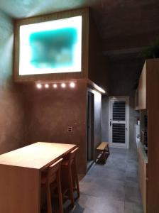 A kitchen or kitchenette at Shan Shan Come Later