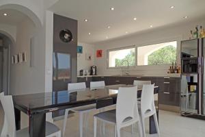 Fotografie z fotogalerie ubytování Villa Sonni v destinaci L'Escala + 35 fotografií