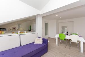 Posezení v ubytování Apartment Lavender Plat