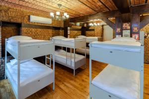 a room filled with lots of bunk beds at Sanat Hostel Taksim in Istanbul