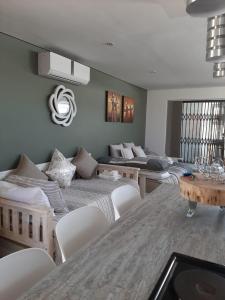 Χώρος καθιστικού στο Bergsight Self Catering Accommodation