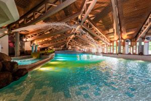 The swimming pool at or close to Revier Hotel Säntispark