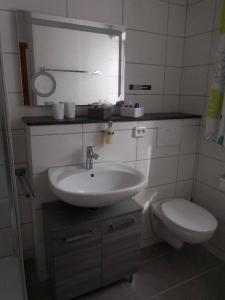 Koupelna v ubytování Appartement am Waldeck