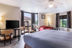 Gallery image of Econo Lodge in Gainesville