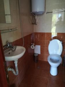 Phòng tắm tại Вила Сириус
