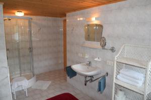 Kúpeľňa v ubytovaní Ferienwohnung Gapp + 21 fotografií