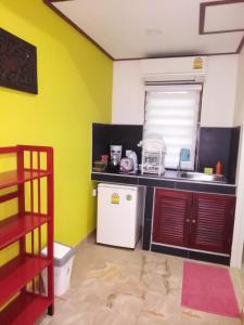 Dapur atau dapur kecil di Sanuk Bungalow