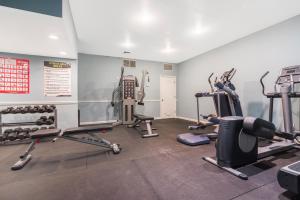 Fitness centrum a/nebo fitness zařízení v ubytování Chase Suite El Paso
