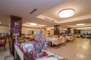 Restaurace v ubytování Arya Termal Hotel