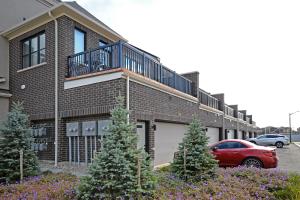 Gallery image of Royal Stays Townhome Collection - 3 Bedroom Townhome in Oakville in Oakville