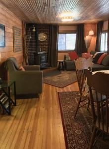 Posedenie v ubytovaní Fivespot Cabin