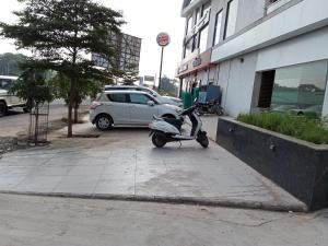 Afbeelding uit fotogalerij van Hotel rr palace in Ahmedabad