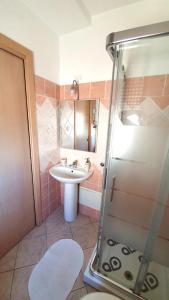 Koupelna v ubytování La Mandronia B&B