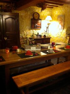 Restoranas ar kita vieta pavalgyti apgyvendinimo įstaigoje Ferme de Montigny (Chambres)