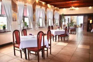 Restaurace v ubytování Zajazd Pod Kominkiem - Brzoza koło Torunia