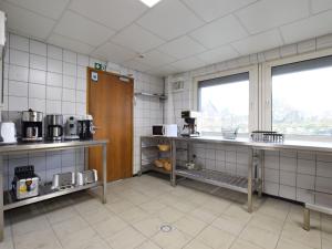 Kuchyň nebo kuchyňský kout v ubytování Villa in Ardennes with Garden & Recreation Room