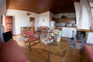 Pelion House with Wonderful View tesisinde mutfak veya mini mutfak