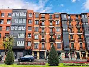 Photo de la galerie de l'établissement Espectacular suite con vistas a la ría, à Bilbao