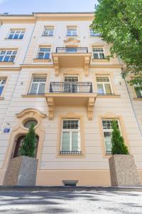 Budova, v ktorej sa apartmán nachádza
