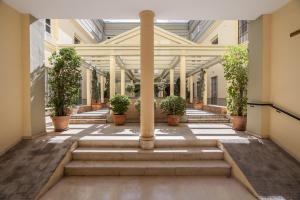 Ogród w obiekcie Apartamento con encanto en el Barrio de Santa Cruz
