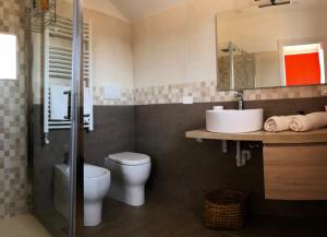 Koupelna v ubytování B&B Via Roma + 37 fotografií