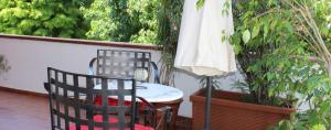 Aed väljaspool majutusasutust B&B Via Roma