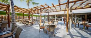 Restoran ili drugo mesto za obedovanje u objektu Barceló Maya Beach - All Inclusive