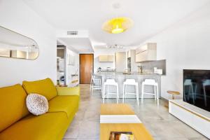 Kuchyň nebo kuchyňský kout v ubytování Domaine du Frassu, T2 standing, plage à pied