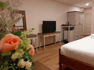 TV a/nebo společenská místnost v ubytování J.P.GRAND HOTEL